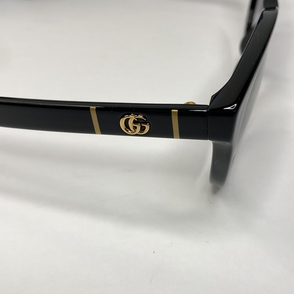 New- GUCCI GG0631S 001 round sunglass comes black frame with grey gradient le…